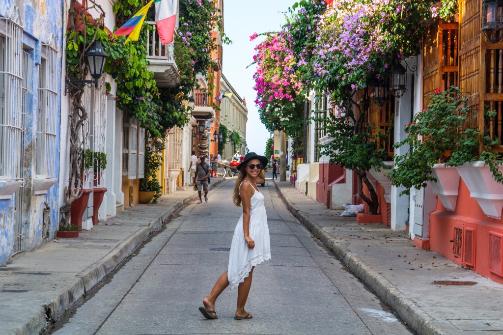 Exploring Old Town's Cobblestone Streets: Wander through the enchanting cobbled streets of this colonial city, where vibrant doors and majestic cathedrals await at every turn. Immerse yourself in the rich history and beauty of this historic destination.