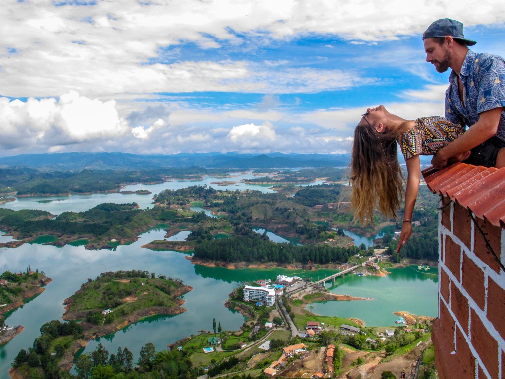 La Piedra, Guatape: Embark on an adventure to conquer the 740 steps leading to the summit of this colossal rock mountain. At the top, revel in what may be the most stunning view in Colombia, with a panoramic vista of Guatape's awe-inspiring man-made lake.