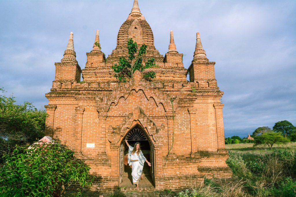 Bianca Explores Bagan's Pagoda Paradise - Discovering 2,200 Wonders | Join Bianca's adventure amid Bagan's rich history, exploring one of its 2,200 enchanting pagodas. Uncover the magic of Myanmar's cultural treasure trove.