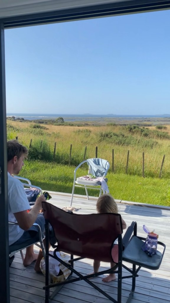 Family Airbnb accommodation on the Karikari Peninsula, Northland New Zealand — cozy beach stay with ocean views, perfect for a relaxed family getaway.